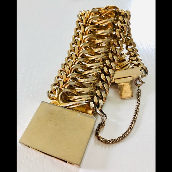 Newman Marcus 2 asymmetric Gold hinged 4” cuff bracelets. - Picture 7 of 16